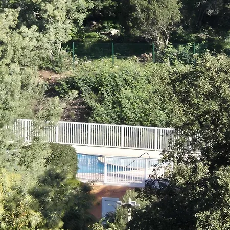 Διαμέρισμα Beautiful With Balcony In